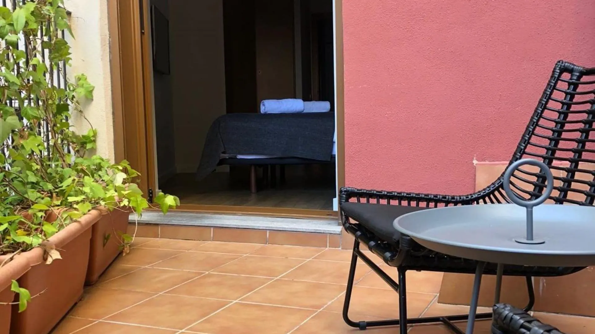 Vale Suites Barcelona 0*,  Spain