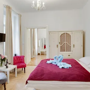 Siesta דירה פראג