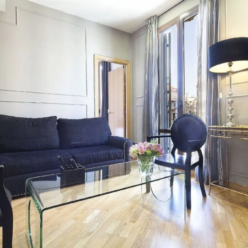 ברצלונה Vale Suites דירה